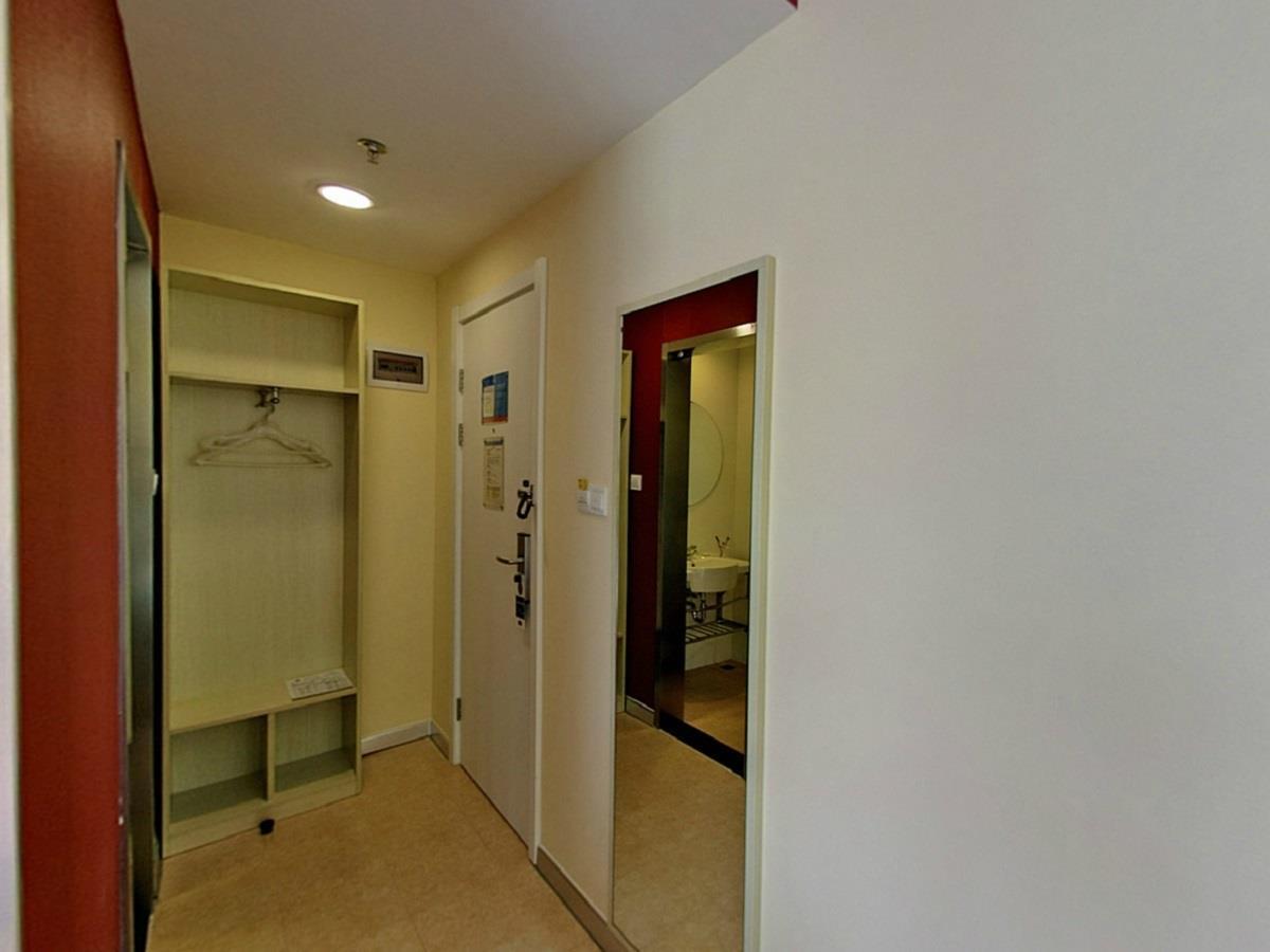 Hanting Hotel Shanghai North Bund Hailun Road ภายนอก รูปภาพ